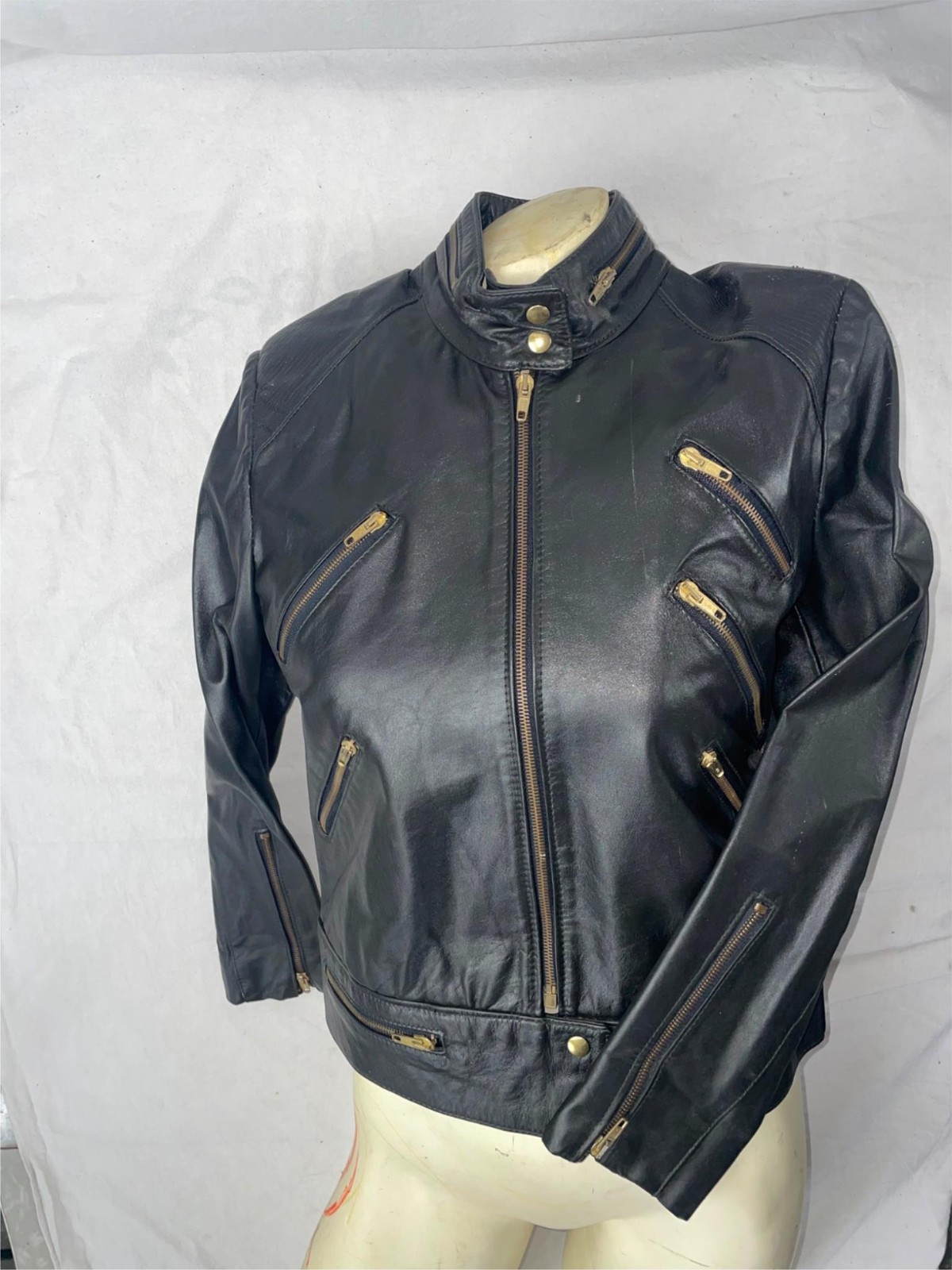 VTG 80S WOMENS 11/12 SMALL BLACK LEATHER CRAZY ZIPPER CAFE RACER BEAT IT JACKET