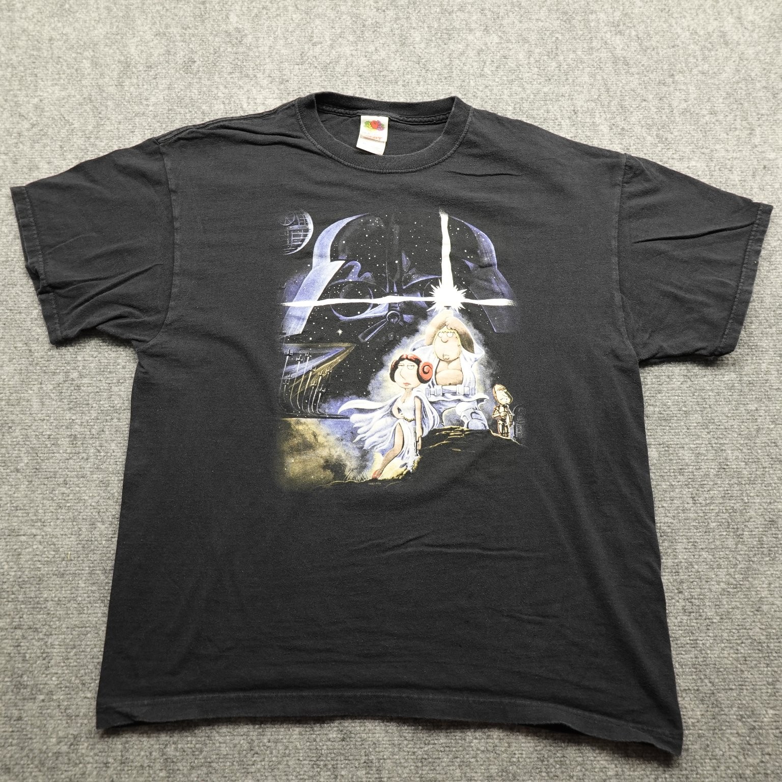 Fruit of the Loom Men’s Vintage Black XL Family Guy Star Wars Parody Graphic
