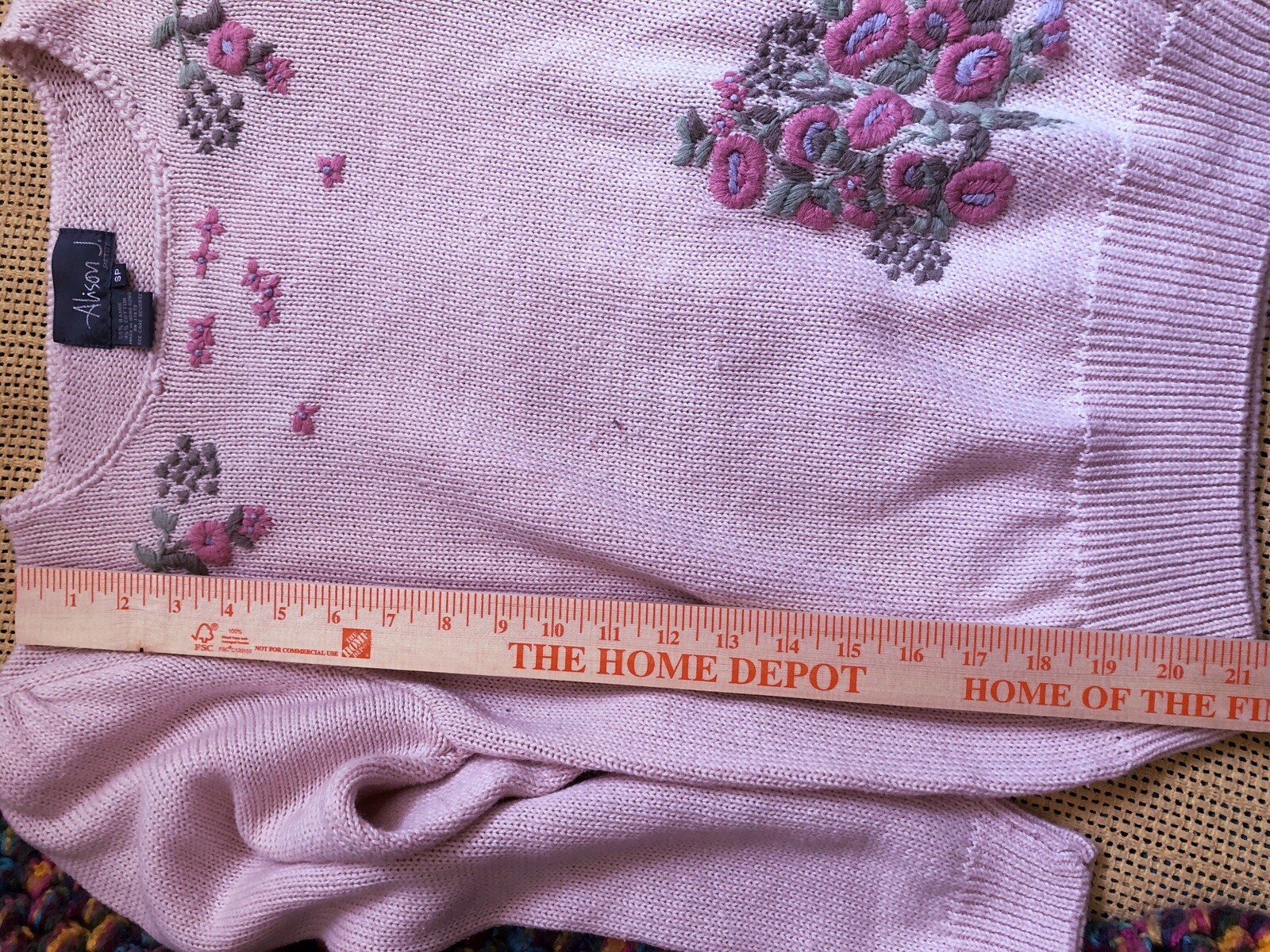 VINTAGE 80s PINK SWEATER PUFFED SLEEVES EMBROIDERED PL Alison J Petite