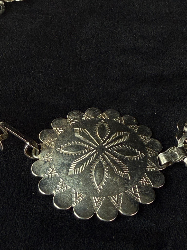 Vintage 1970s silver tone chain belt etched medallion floral metal boho rocker