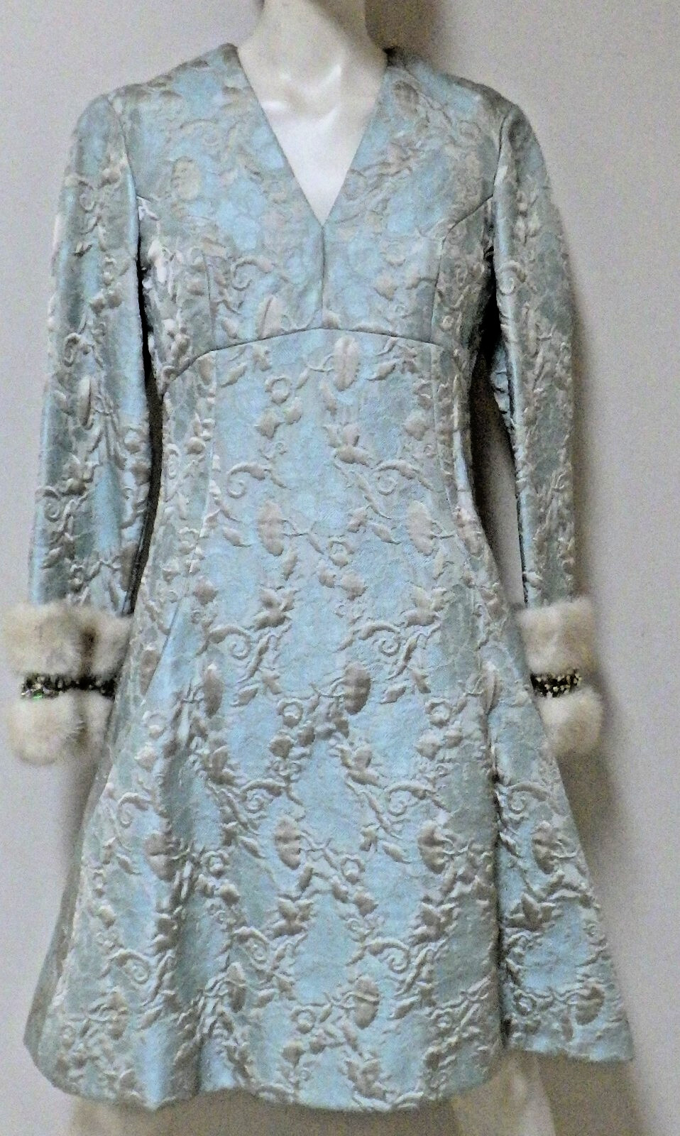 Vintage Saks Fifth Avenue 60s/70s Party Dress Brocade Fur Beaded Sz 8 Cocktail
