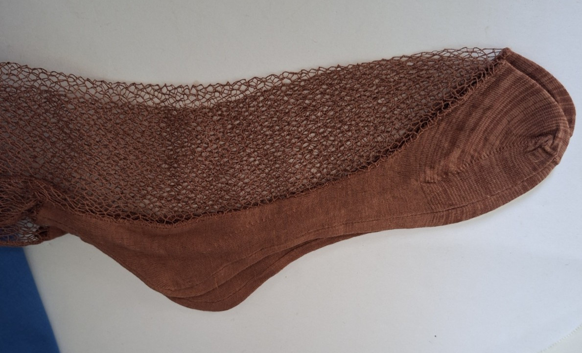 Vtg Kayser Merc Cotton CINNAMON Fish Net Stockings Sz 9 Cuban Heel 1950’s Seamed