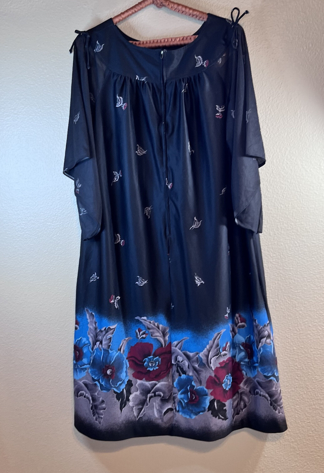 Vintage 1970s Size 24.5 Floral with Zip Front House Dress Lounge Caftan