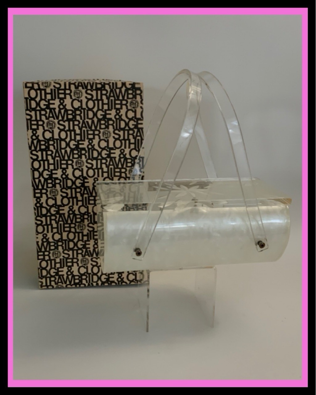 Vtg Pearlescent Lucite Elongated Oval Purse 8 x 3½” – Double Handle/Latch Intact