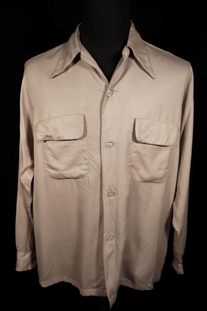 Vintage 1950’s Lt Brown Rayon Gabardine Shirt Size Large Excellent Condition