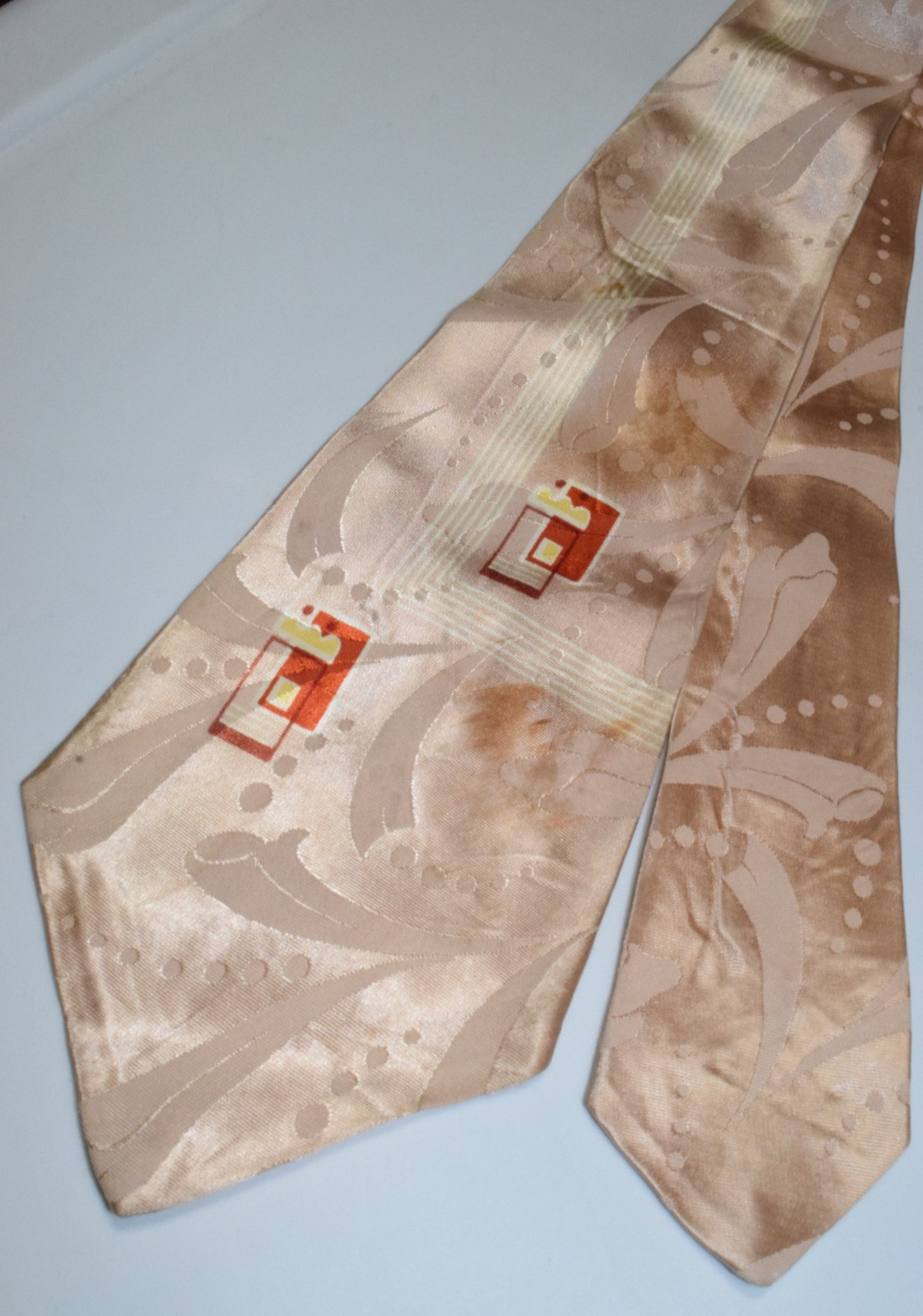 Neck Tie VTG Grunge Swing Tie 40s Champagne Rayon Satin Reddish Window 51 x 4″