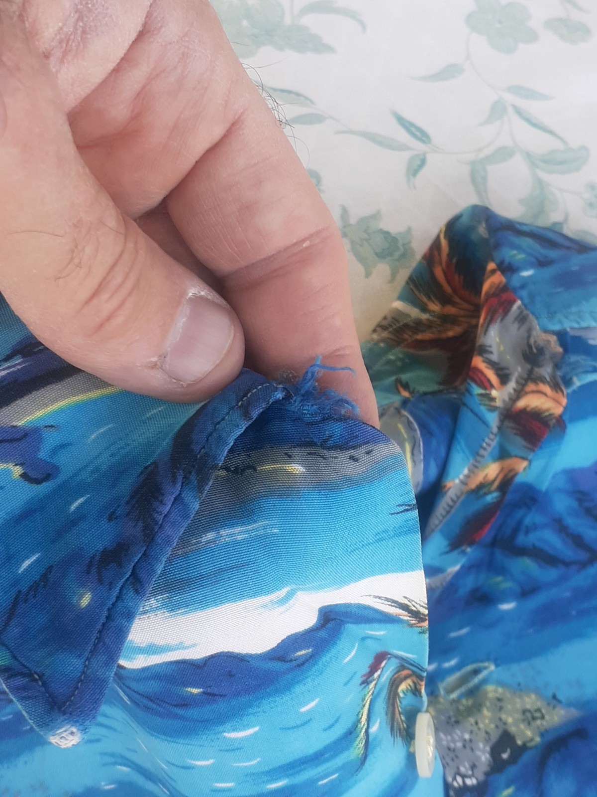 Vintage 50’s Hawaiian Men’s Medium Rayon Blue/Red/Gold Long Canoe & Palms Theme