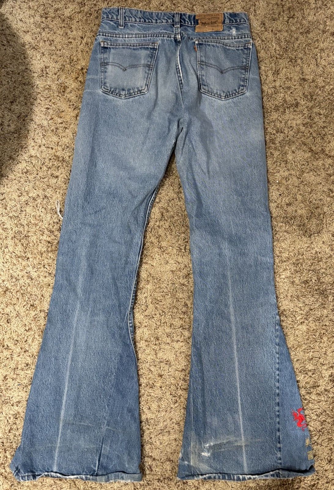 Vintage 1970s Levi’s Orange Tag Bell Bottom Embellished Dragon Pants 32×36