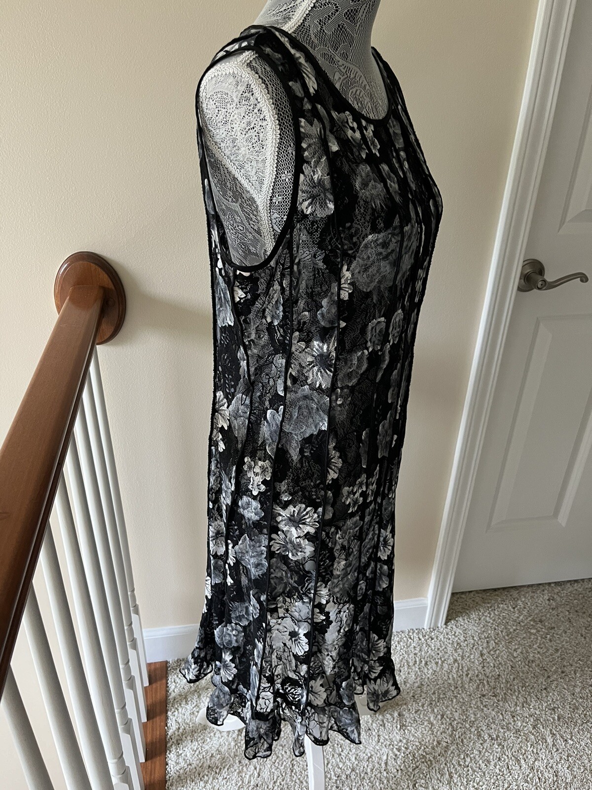 Vintage Black and White Sheer Floral Dress with Belt Loops – Size Large