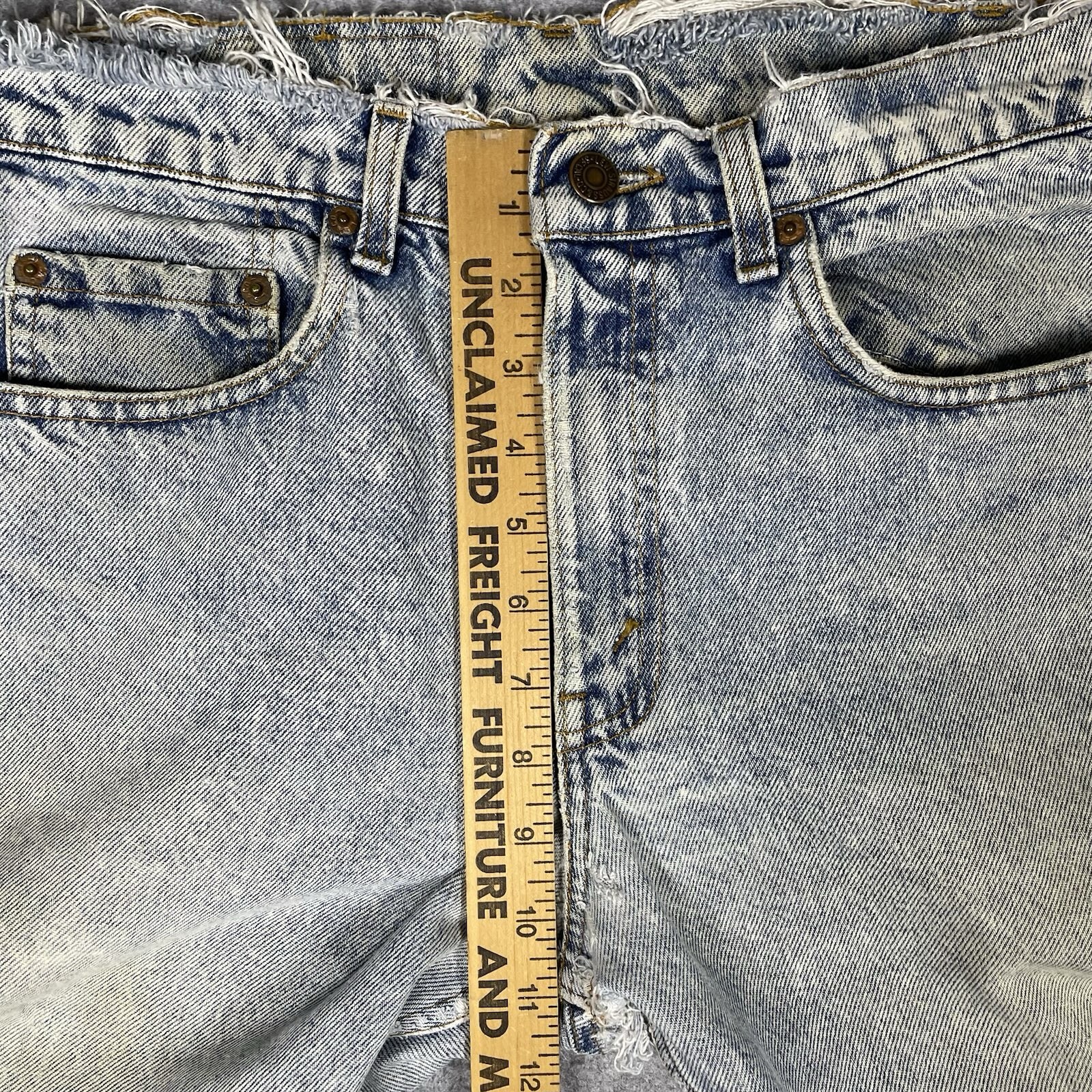 Vintage 80s Levis 505 USA Made Light Wash Jeans 30×32 Thrashed Grunge Cut Waist
