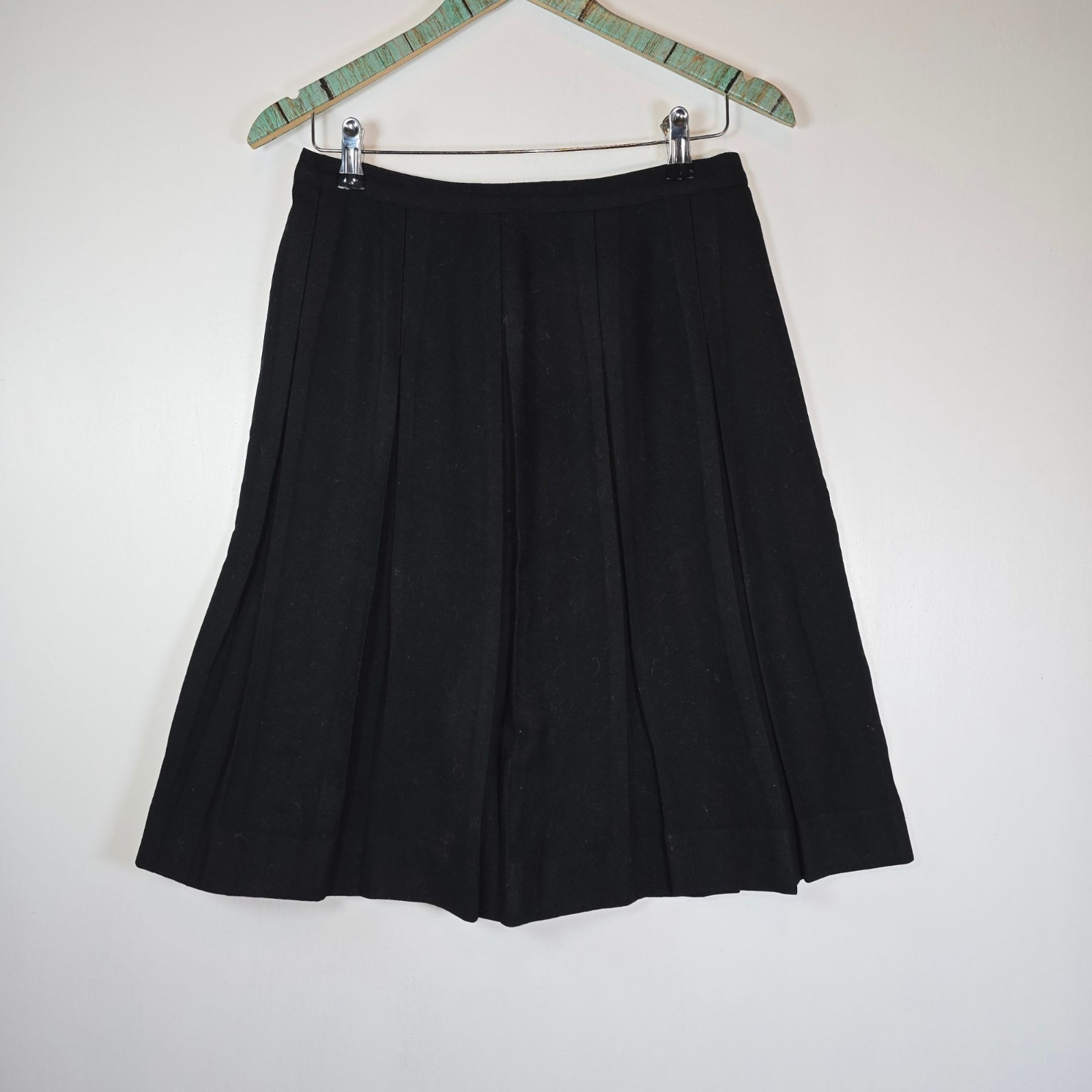 Vintage 1960’s Black Pleated Wool Blend Knee Length Skirt Metal Zipper, 28″