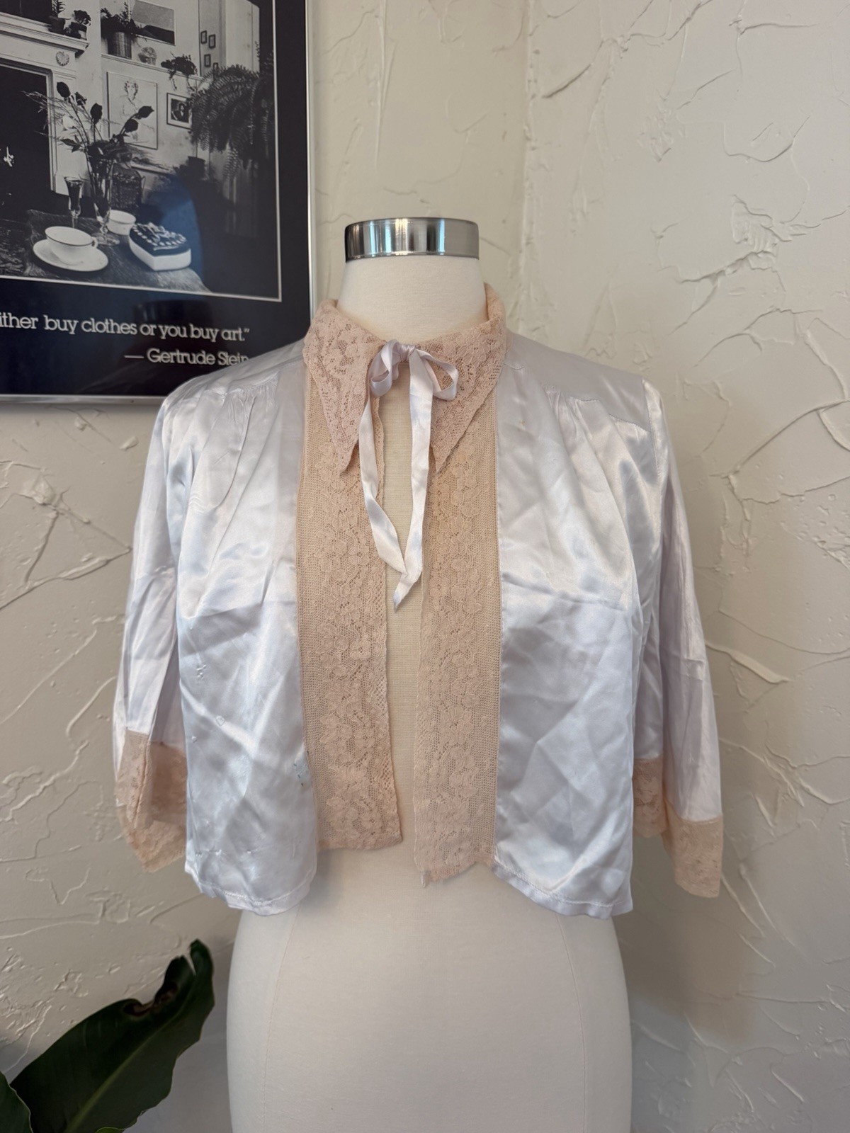 Vintage 1930s Antique Silk Bed Jacket Lace Trim Tie Front Size M Lavender Silk