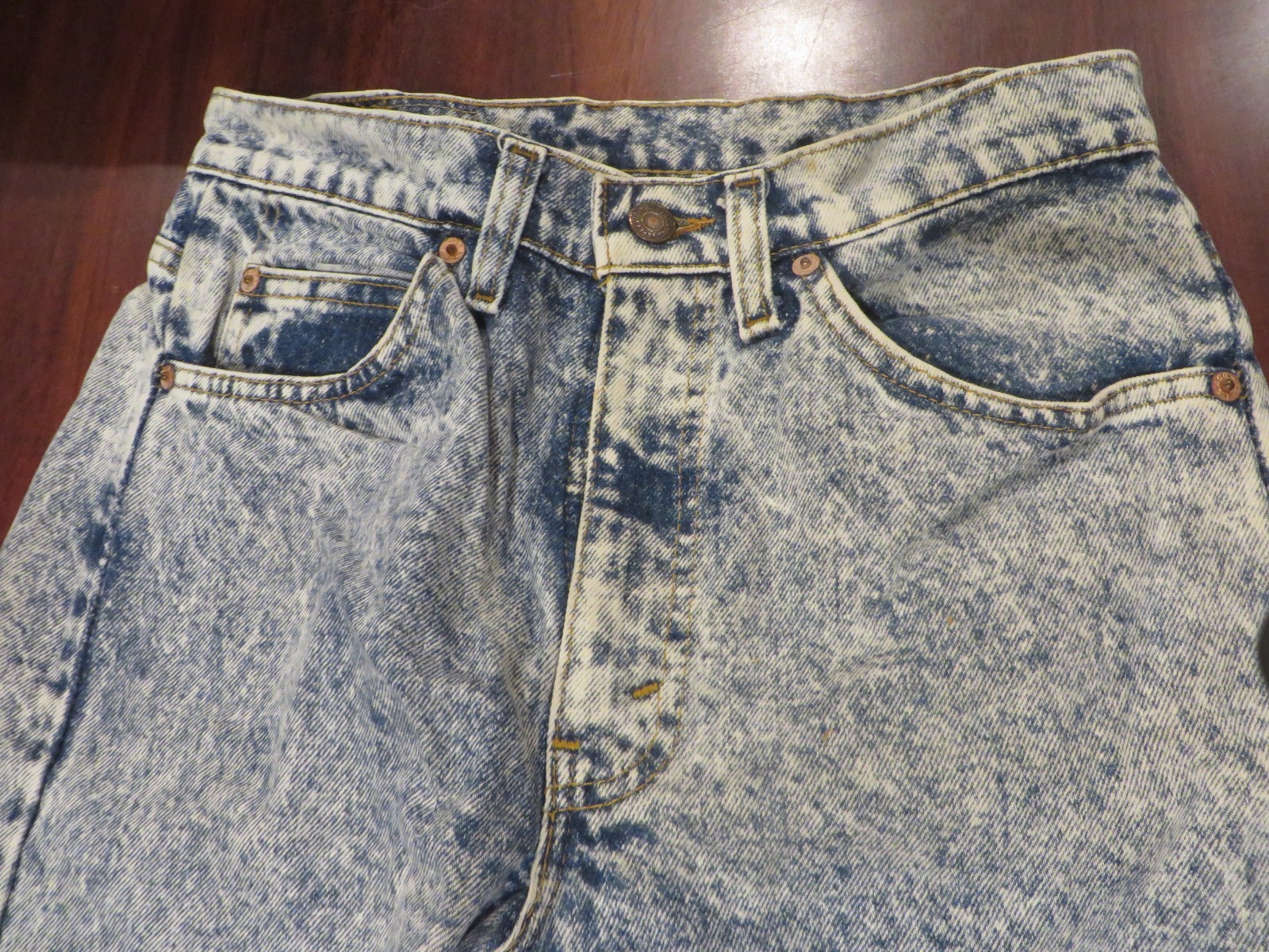 VINTAGE APPAREL DENIM JEANS LEVIS 505 SIZE 31-30