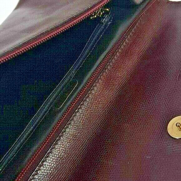 Vintage Anne Klein By Calderon Maroon Pebbled Envelope Clutch With Strap Zipper