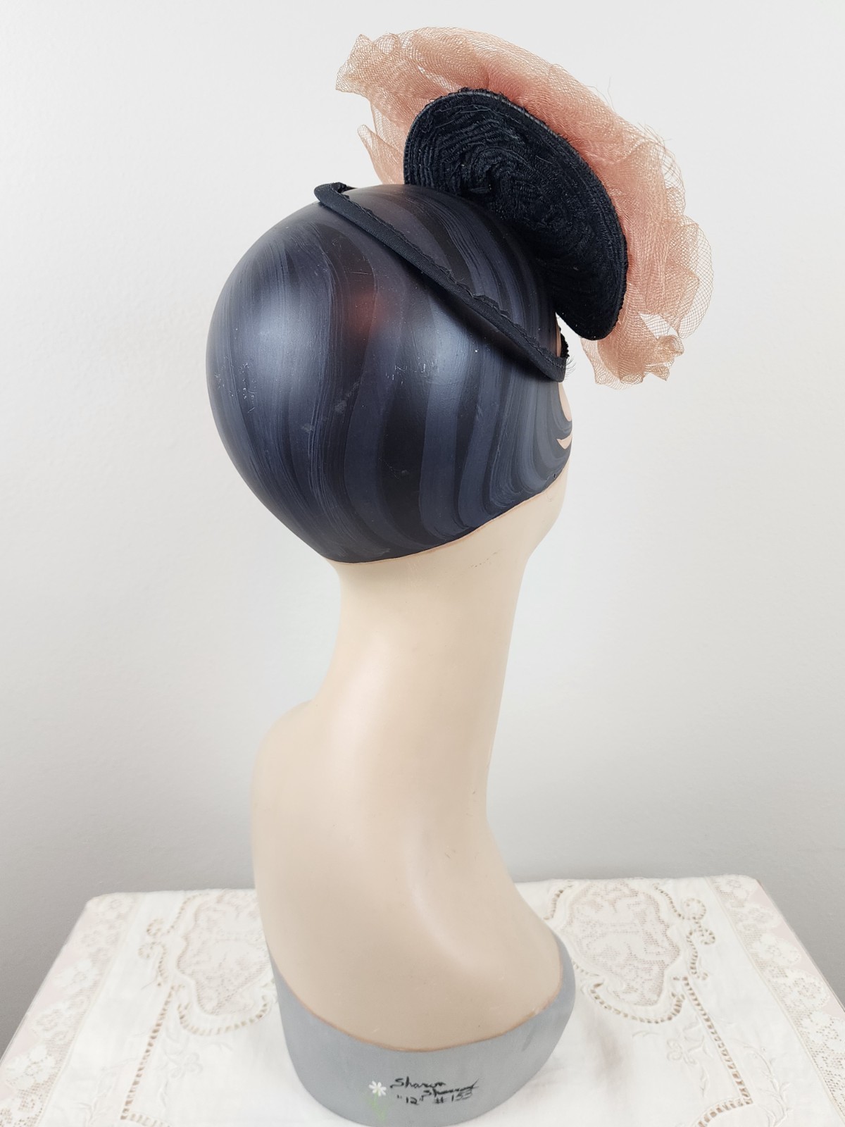 Vintage 1940’s Peachy Rose Crinoline Net Rose Fascinator Ladies Hat