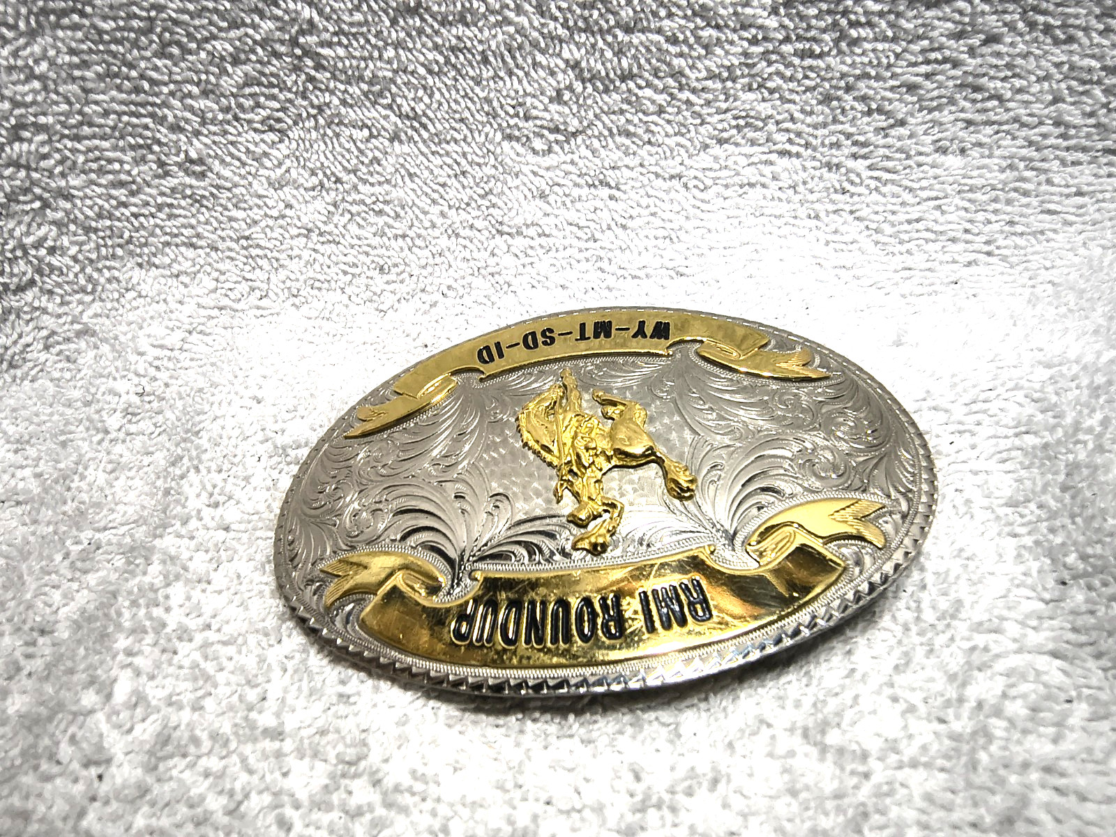 Montana Silversmiths RMI Roundup WY-MT-SD-IS Buckle Custom Bucking Bronco Great