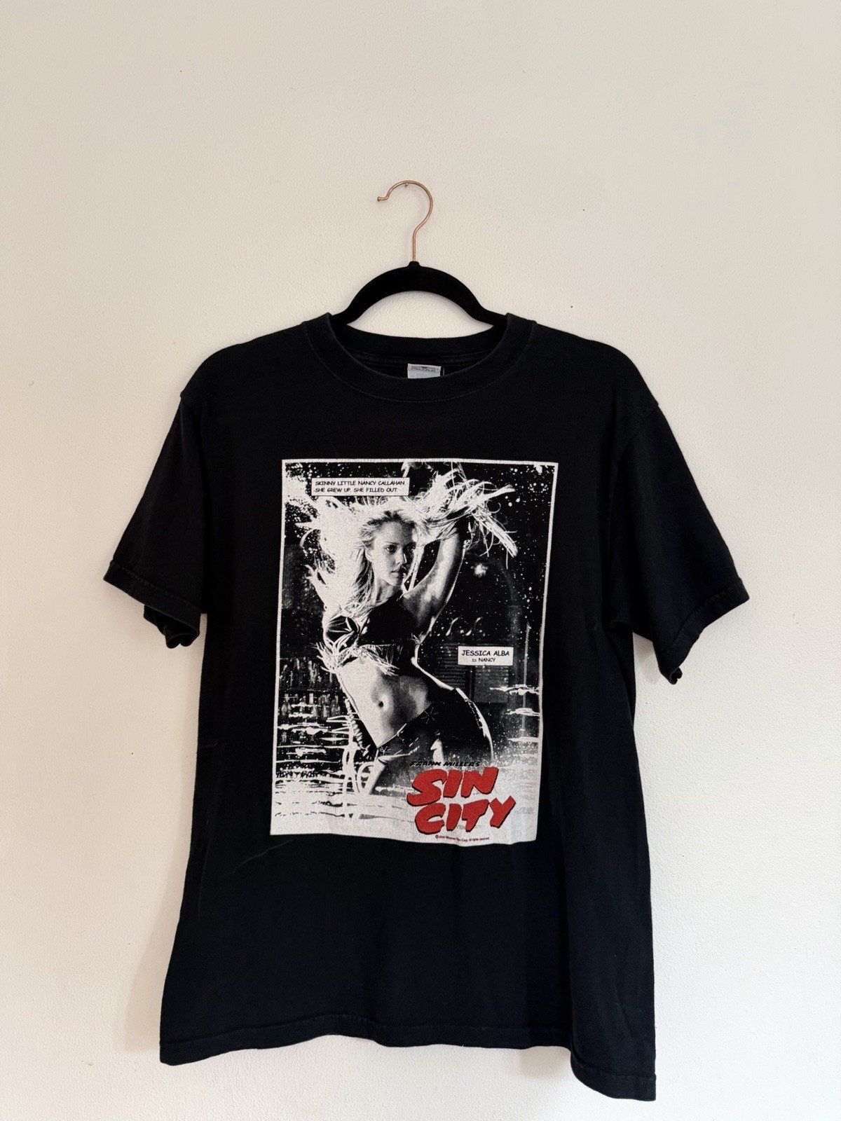 VTG 2005 Sin City Movie T-Shirt Size Medium Jessica Alba Nancy Callahan Rare