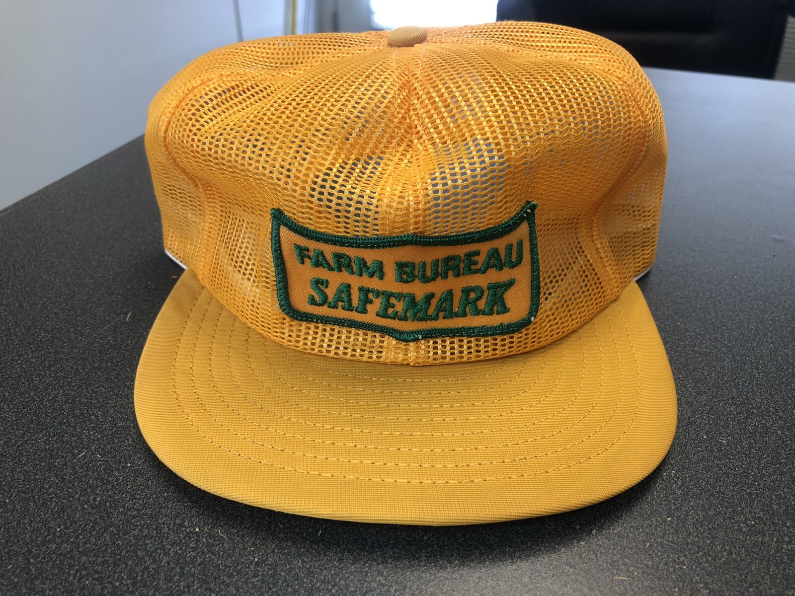 Vintage Farm Bureau Snapback Trucker Hat Louisville MFG Patch All Mesh￼