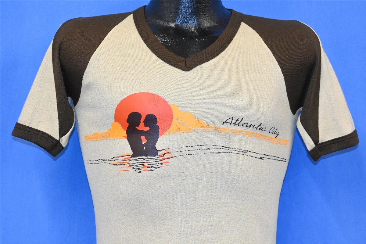 vintage 80s ATLANTIC CITY SUNSET V NECK RIB KNIT TIGHT BROWN t-shirt SMALL S