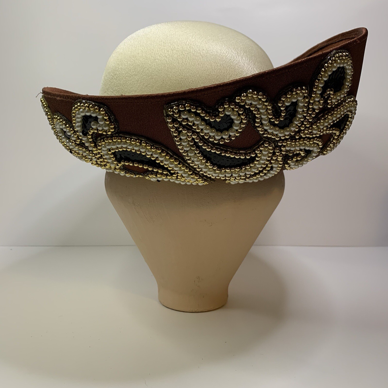 Vintage Fashion Hat Ivory Brown Sequins Derby Church Style Fancy Beautiful