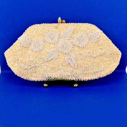 Vtg The Island Shop NASSAU BAHAMAS WHITE BEADED Sequin FLORAL CLUTCH PURSE