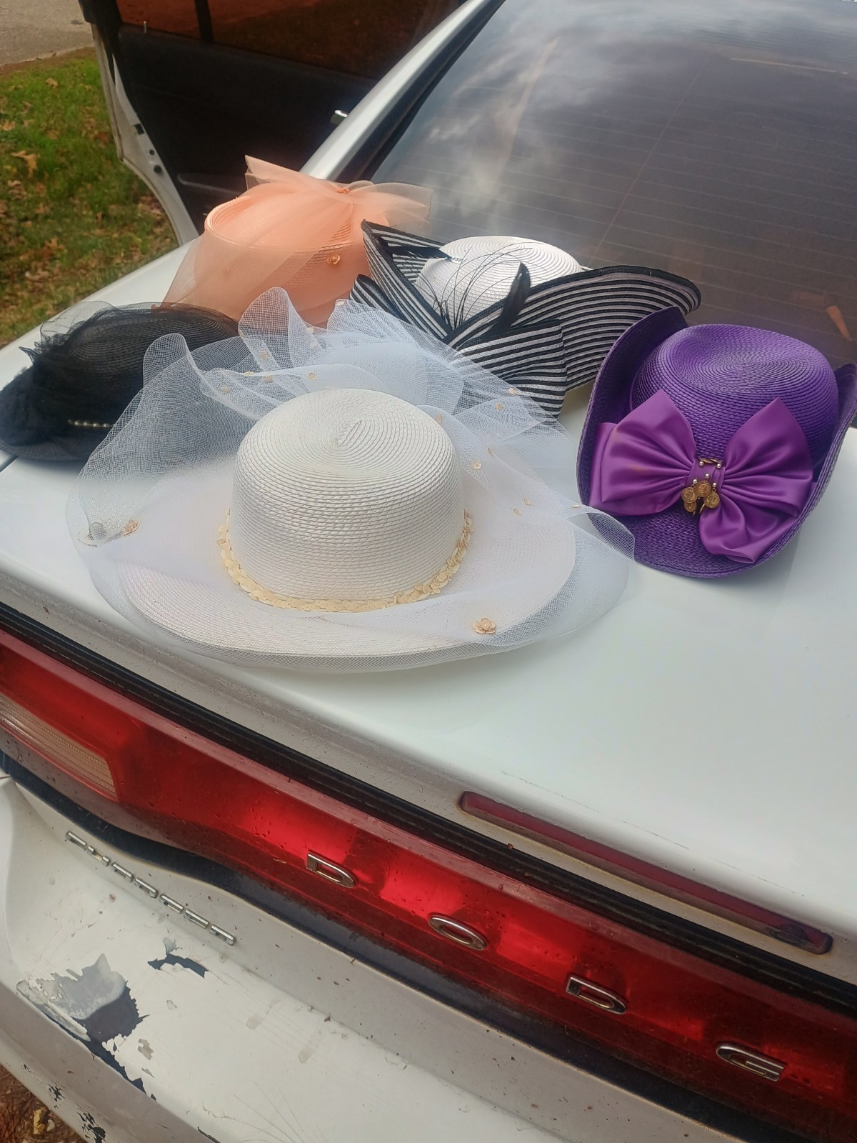 5 Vintage Ladies Hats Variety Of Styles.