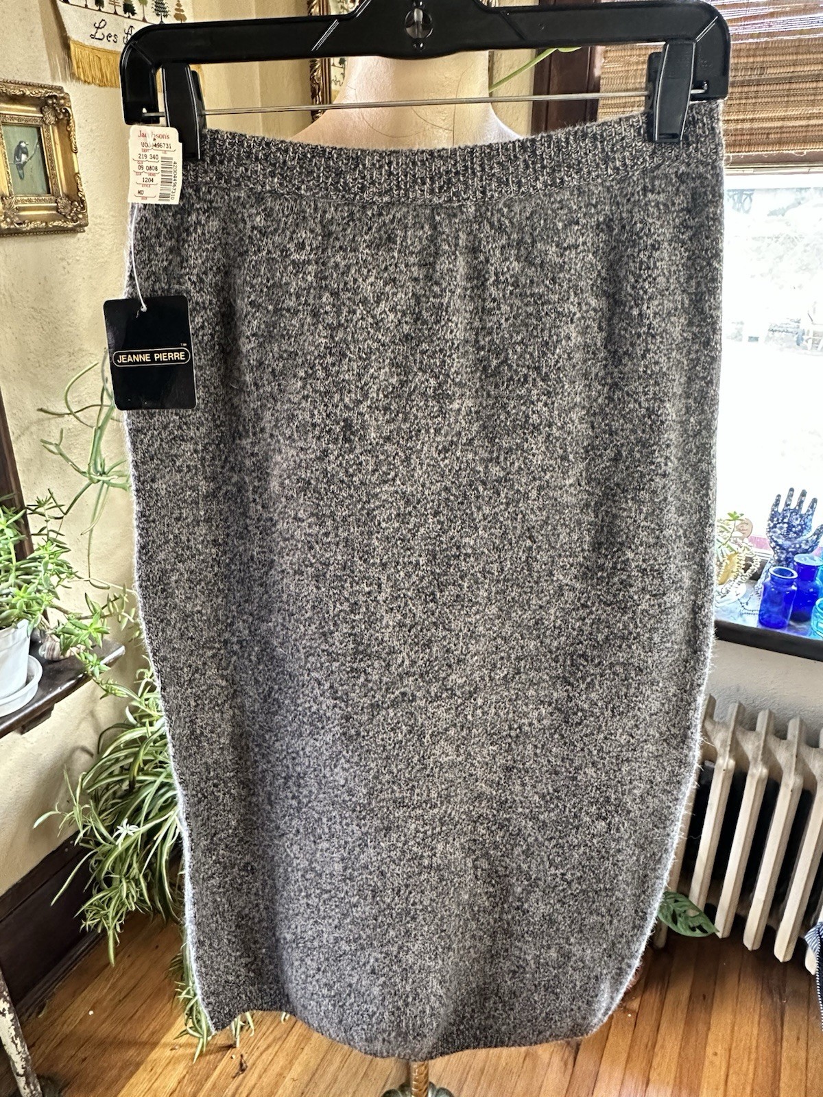 NWT Jeanne Pierre Wool/Angora Midi Pencil Skirt Gray Tones Super Soft Sz. M 80’s