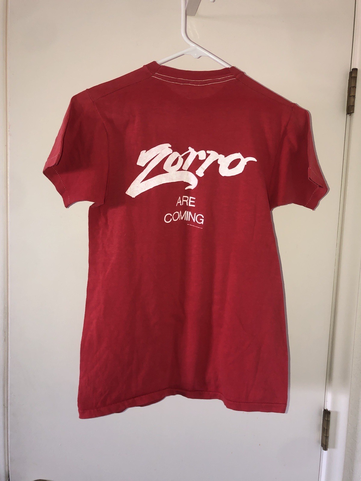 Vintage ZORRO THE GAY BLADE Movie Promo T-Shirt 1981 80s George Hamilton Sz S