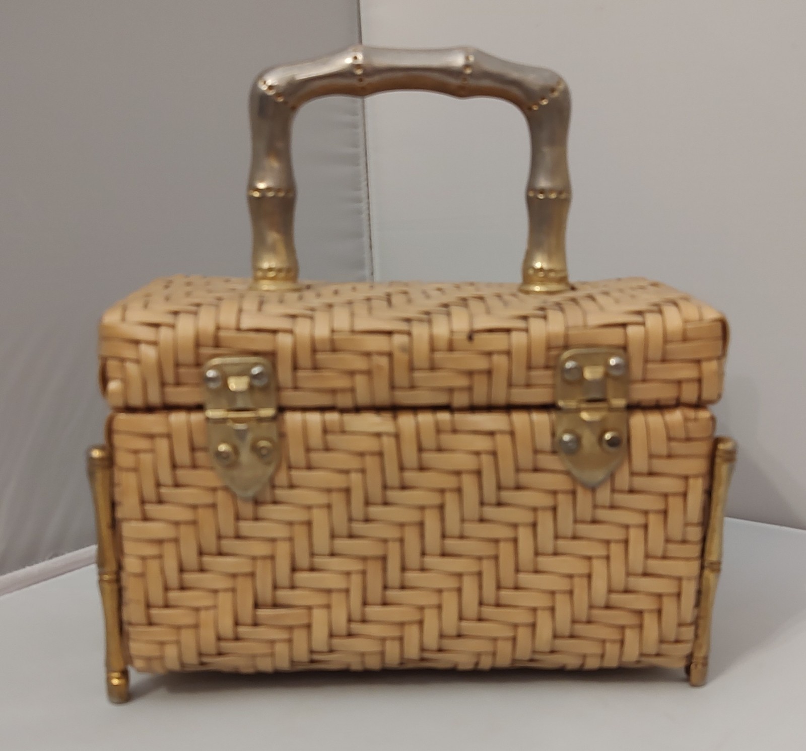 Lesco Lona Mid Century Wicker Rattan Box Purse Metal Hardware Vintage