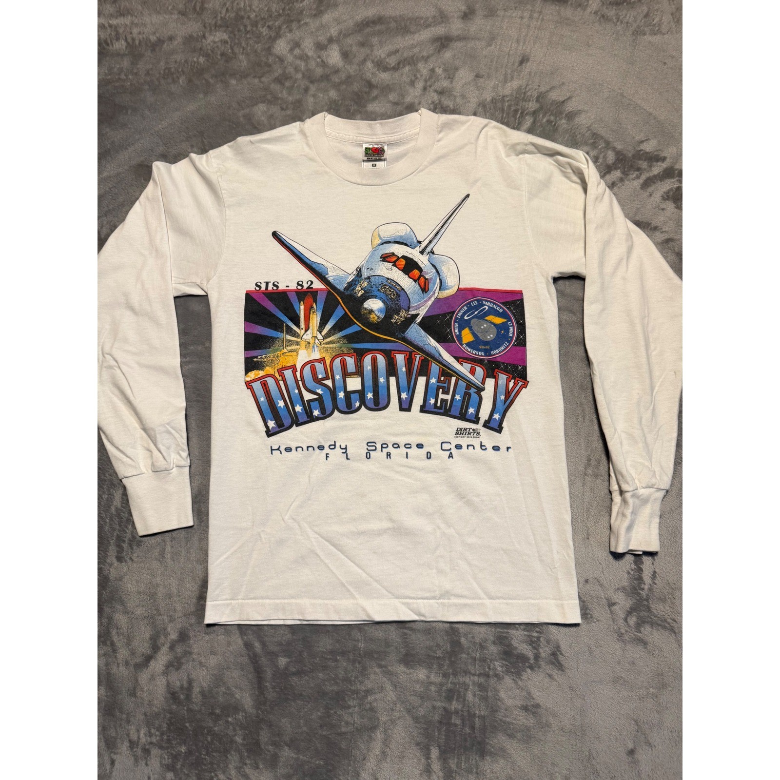Fruit of the Loom Space Shuttle Discovery Mens M White Vintage NASA STS-82 Shirt