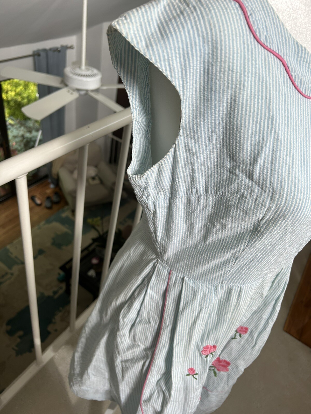 Vintage 50s-60s Blue And white Stripe Embroidered Pink Flowers House Dress Rare