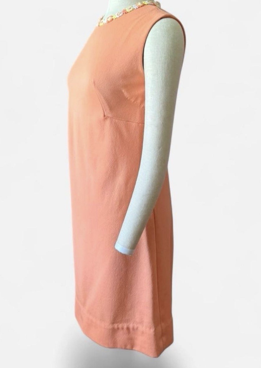 Vintage 60s Mod Go Go A-Line Empire Mini Shift Peach Texture Knit Party Dress S
