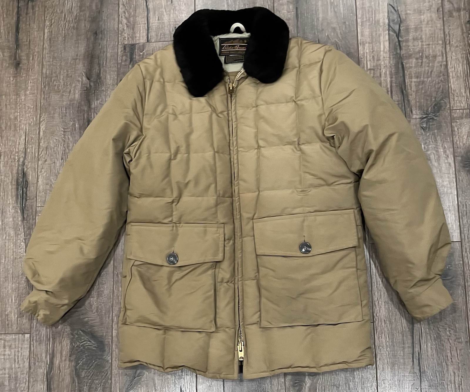 70s Vintage Eddie Bauer Goose Down Puffer Jacket Men’s Medium Tan Fur Collar