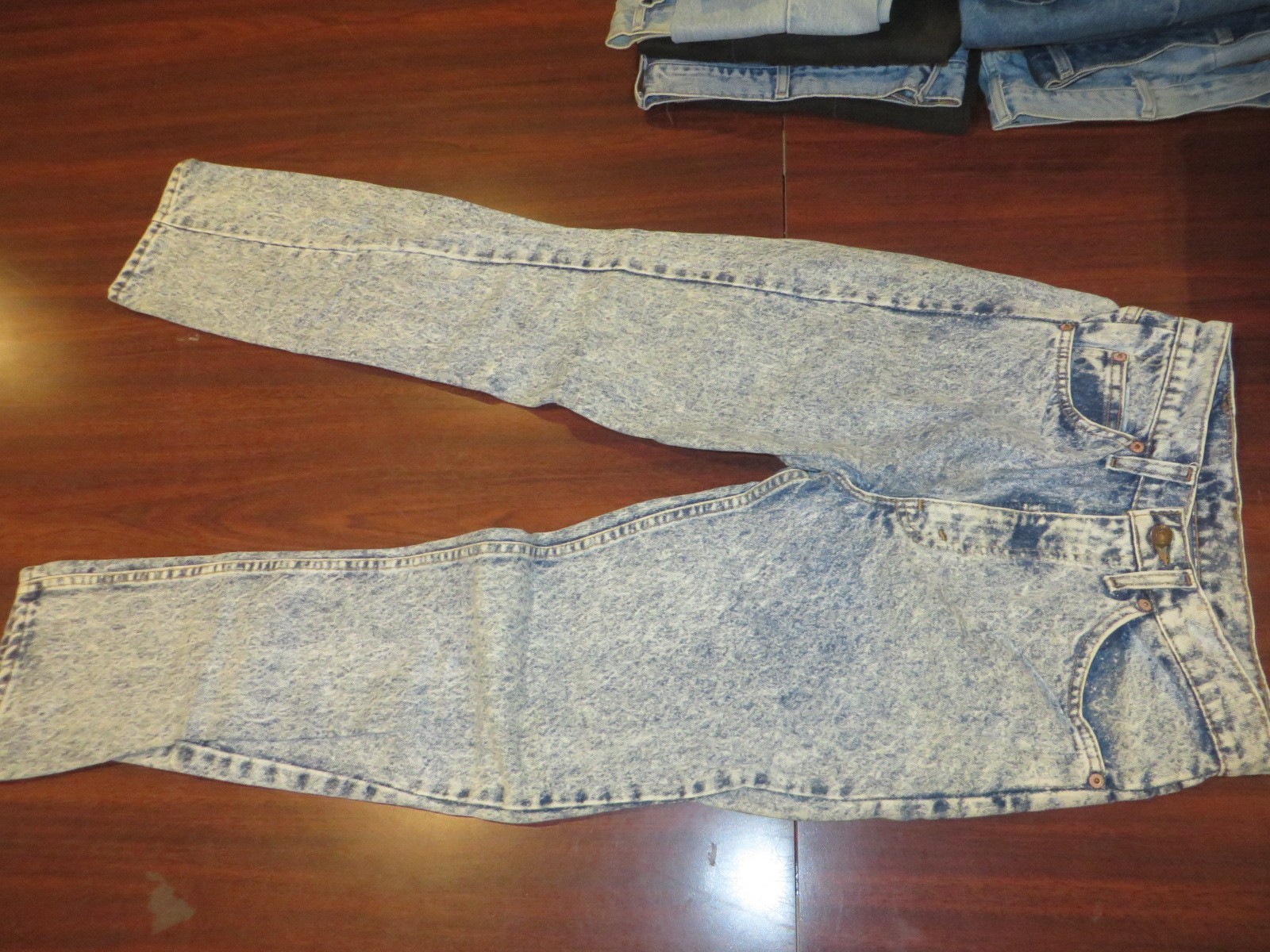 VINTAGE APPAREL DENIM JEANS LEVIS 505 SIZE 31-30