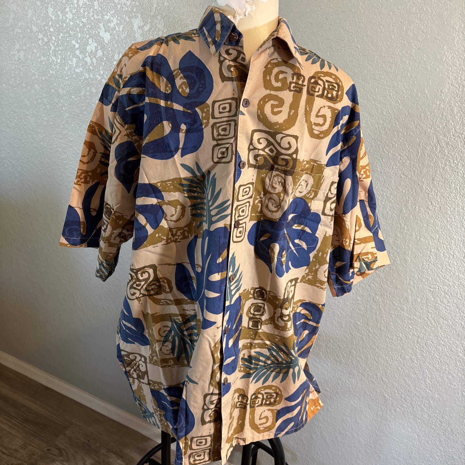 Hawaiian Island Creations Men’s Leaf Button Up Shirt Size XL