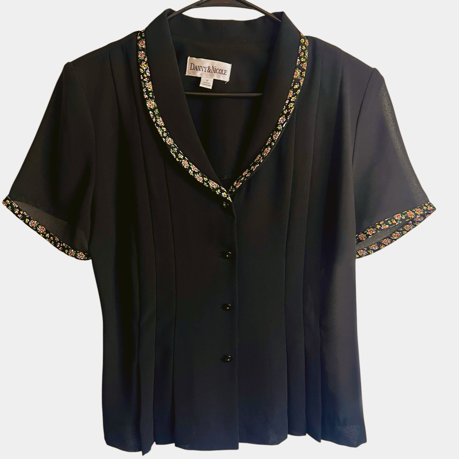 Vintage Black Women Blouse w/ Embroidered Floral Detail