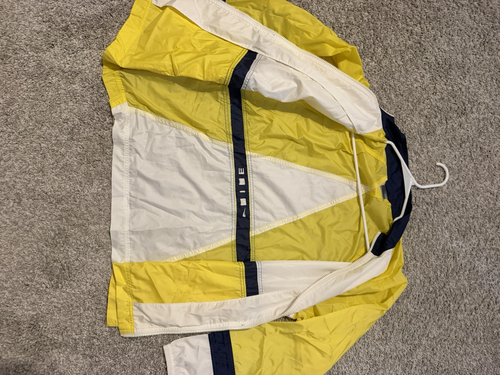 Nike Y2K Vintage Windbreaker Jacket Maize Blue sz M. Michigan Wolverines colors