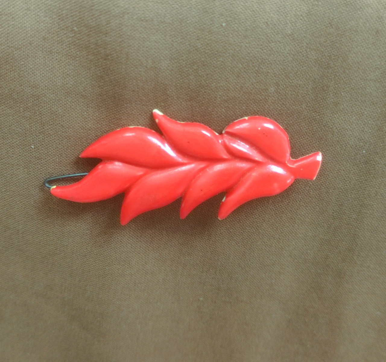 Vintage USSR Red Hair Clip Leaf Design Plastic Barrette Soviet Hair Accessory