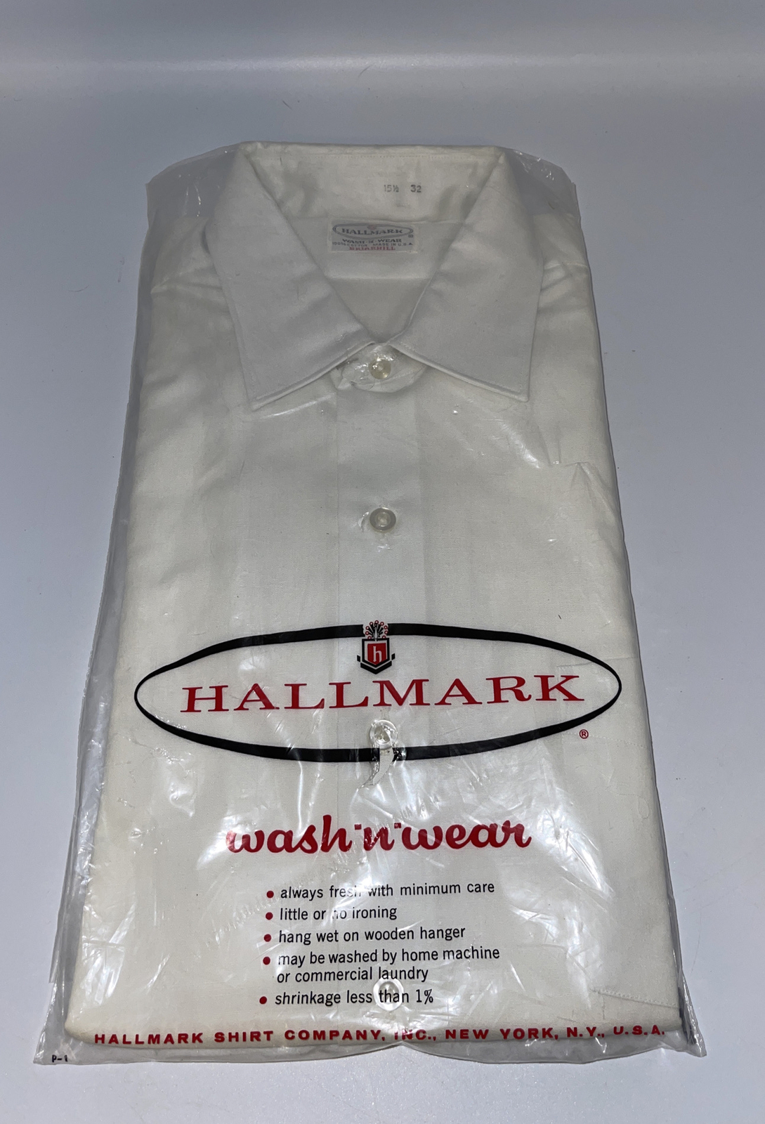 Dead stock – Vintage Hallmark Briarhill Men Wash n Wear Shirt – 15 1/2 – Size 32