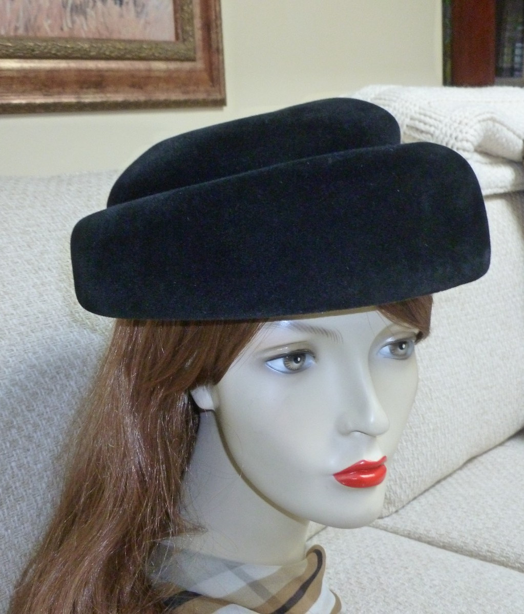 Vintage Pillbox Hat Black Midi Velour Jan Leslie Custom Design Made France Sz M