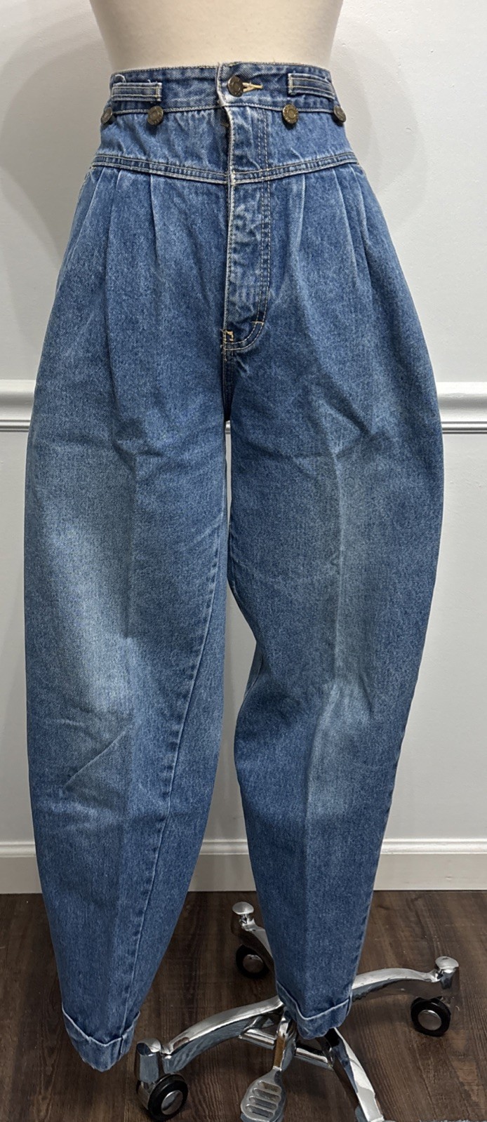80s Vintage Pleated Western Jeans Womens M 9/10 28”W Parachute Tapered Leg Boho