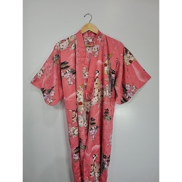 Vintage Pink Japanese Kimono Robe Geisha Pagoda Floral Print Made in Japan OS