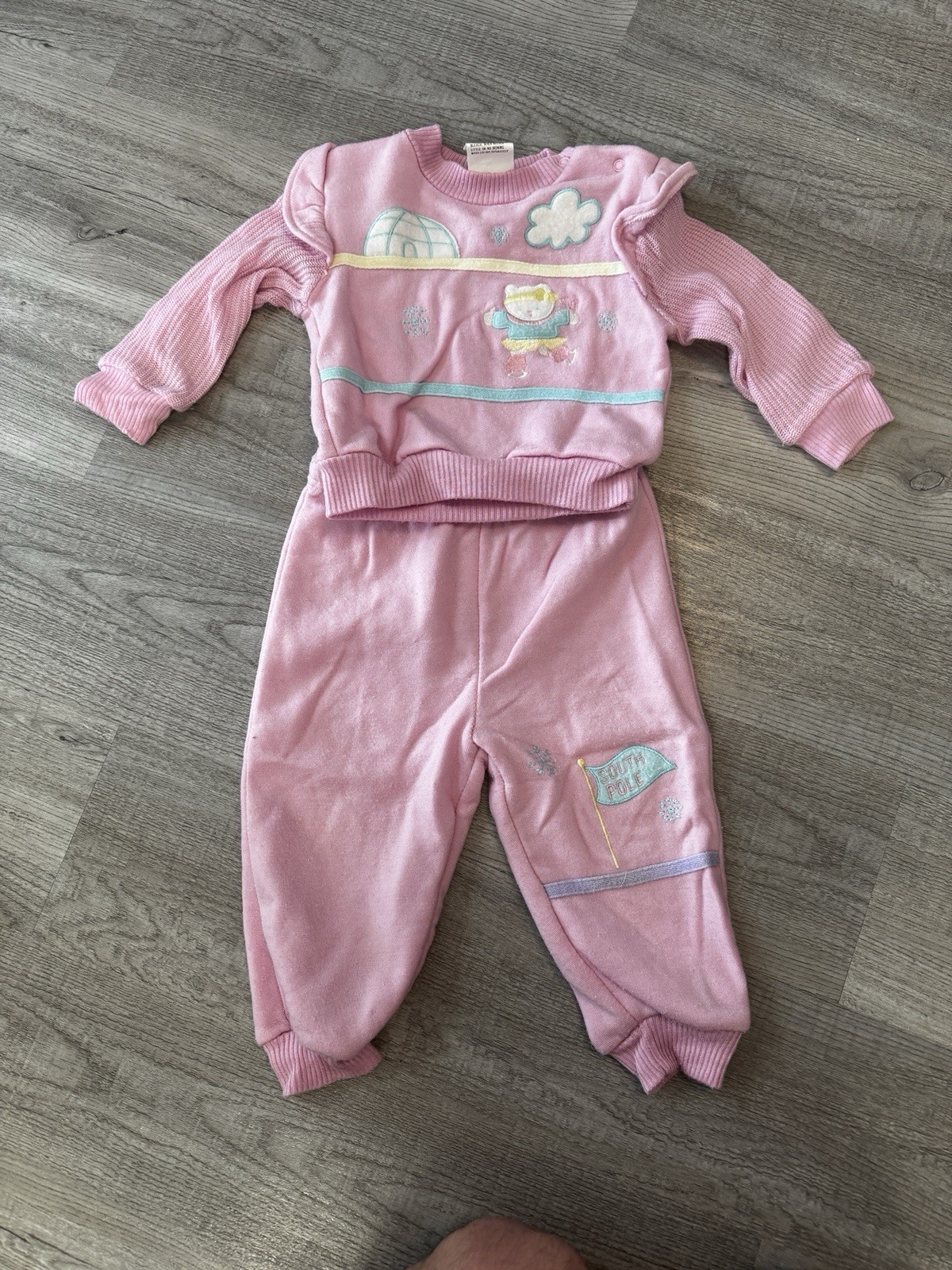 VTG 80s Girls Pink Sweatsuit Little By Little Winter Bear Skating Sz 12 Months