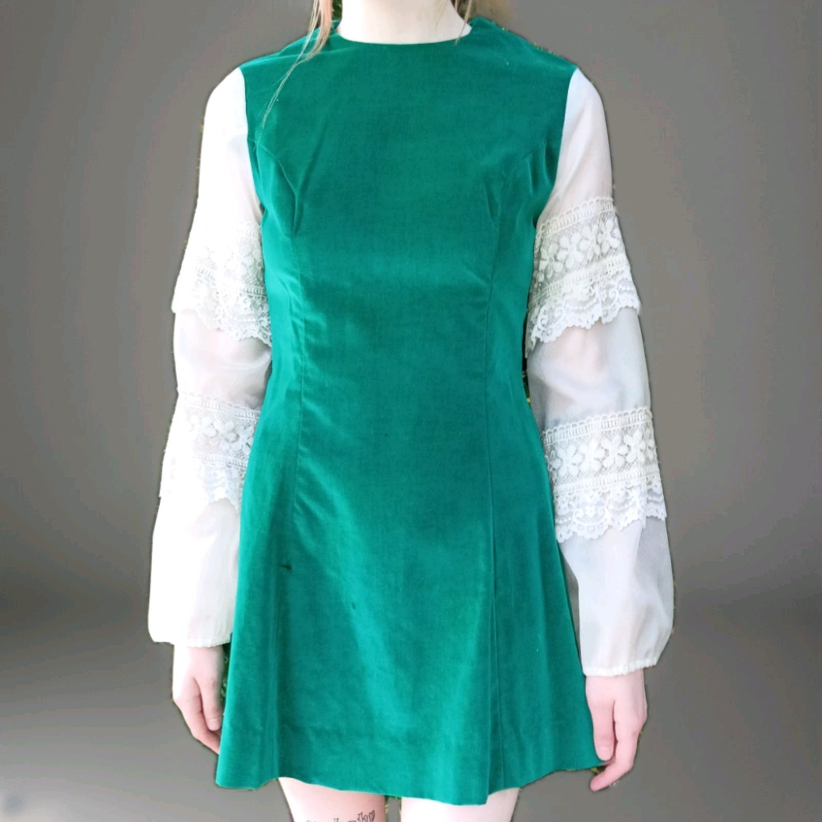 Vintage Green Velvet Mini Dress Mod Party Style with Sheer Lace White Sleeves