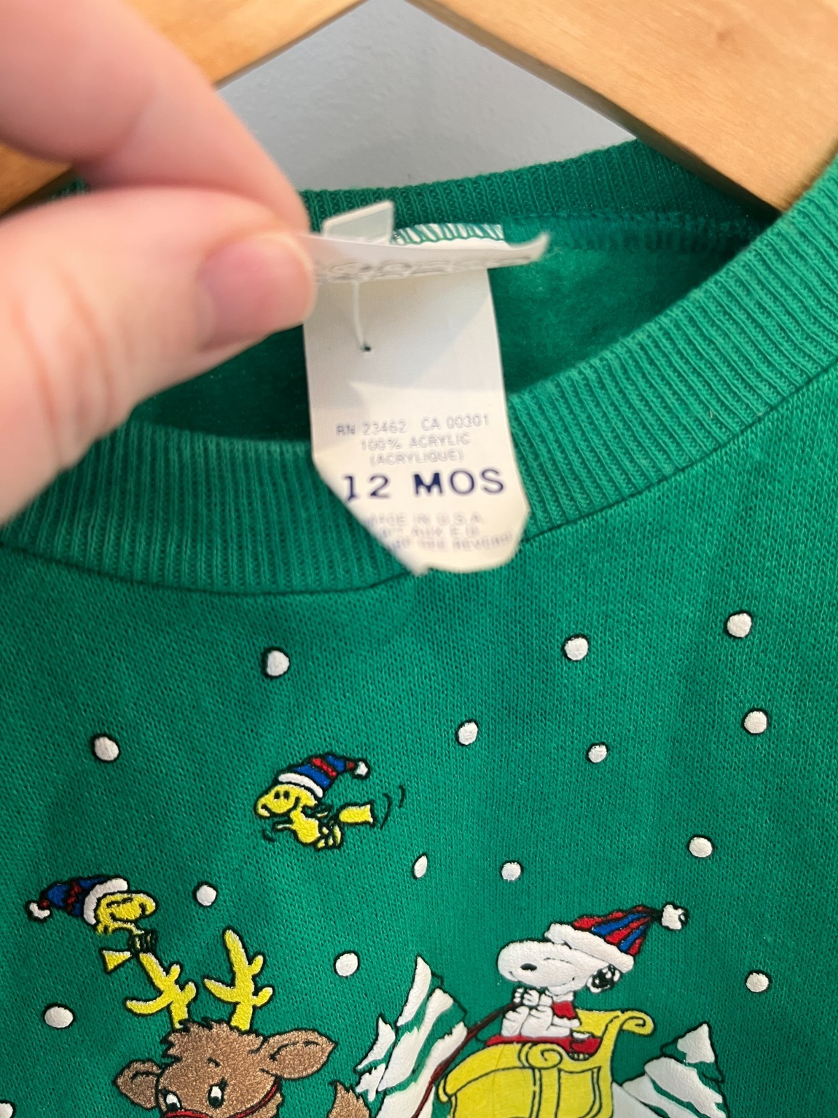 VTG 12m Snoopy Christmas Sweatshirt Charlie Brown & Gang Infant Toddler w/ Tag