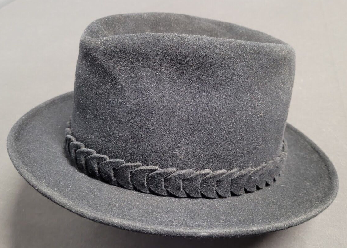 NEW WORLD HATTERS 100% GENUINE FUR BLACK SZ 7 OR 56 FEDORA