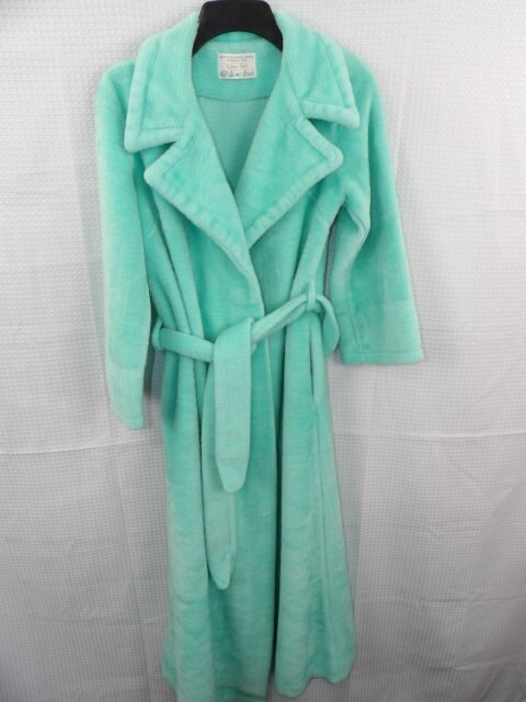 Vintage Sears At Home Wear Turquoise Green Plush Robe One Size NWOT