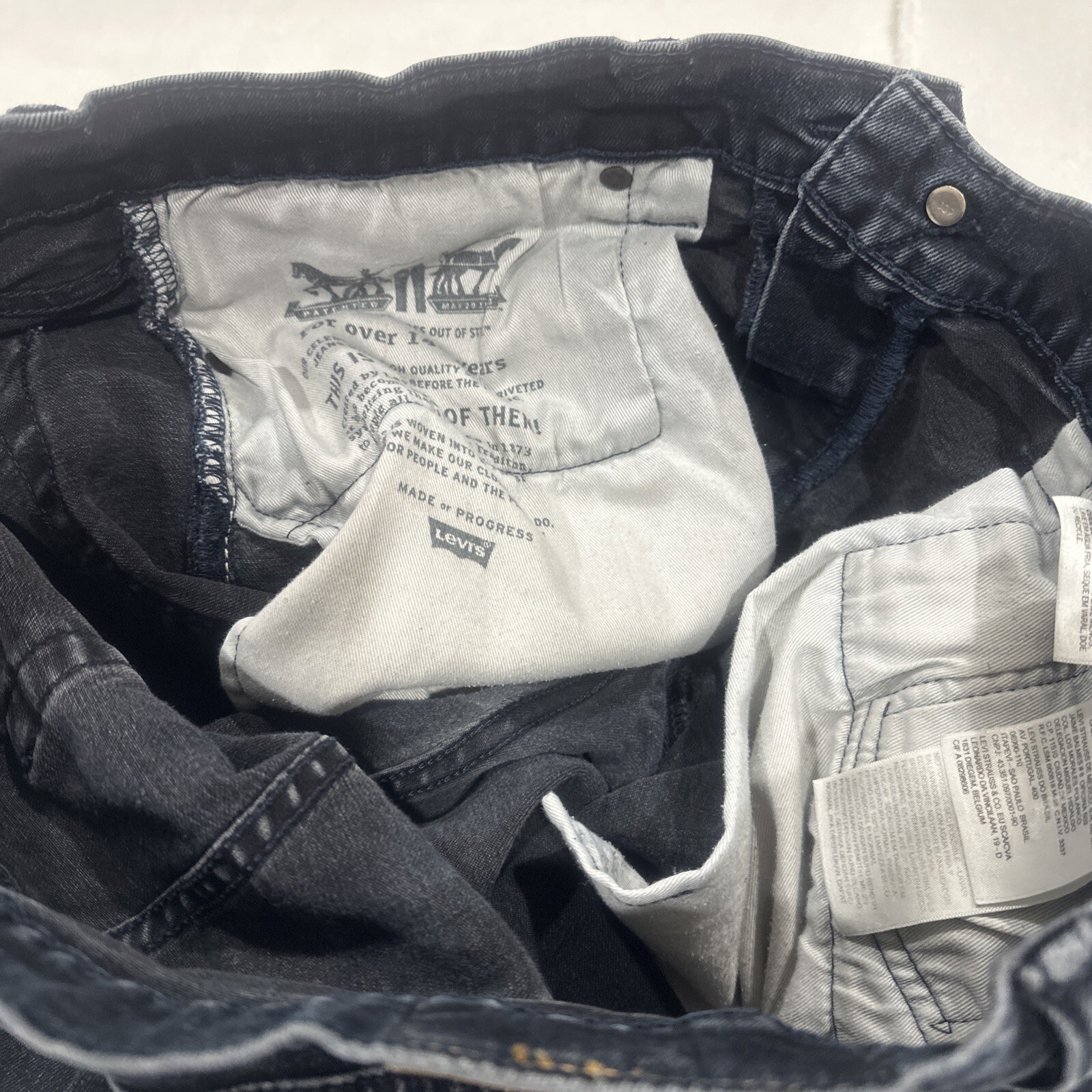 Levis 541 Jeans 34x (altered to 24”) Blue Denim 5 pocket jeans Unisex