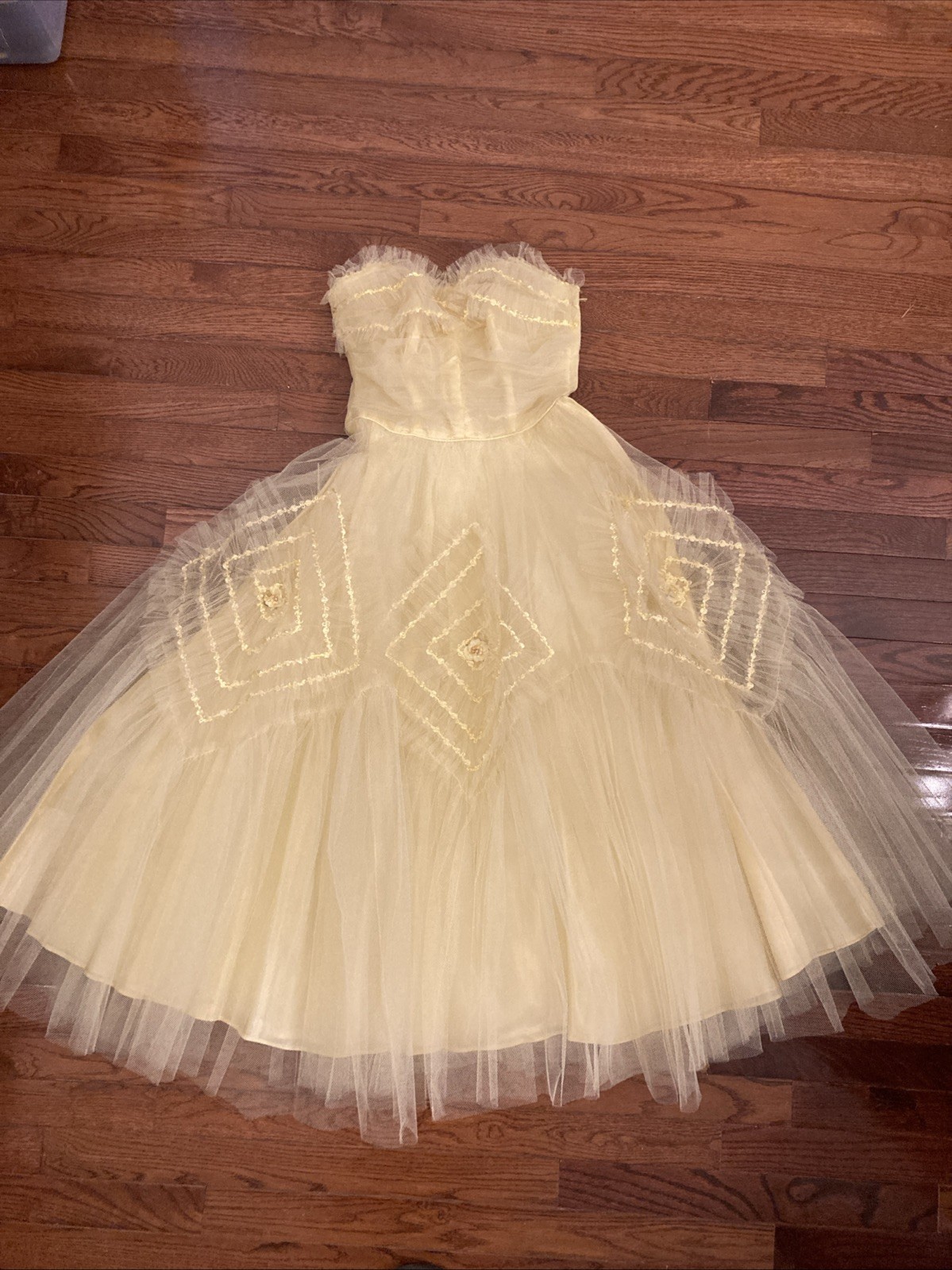 Vintage 1950’s Satin Tulle Layers Yellow Formal Strapless Dress Small S Prom