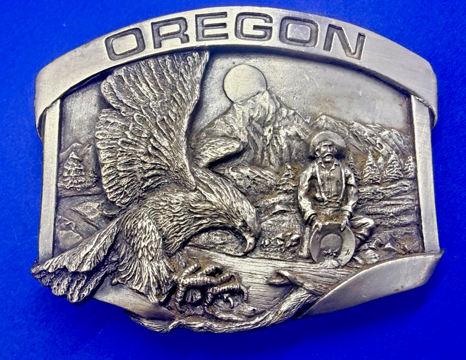 States of OREGON Gold Rush Panning Mountain Eagle VTG 1984 Siskiyou Belt Buckle
